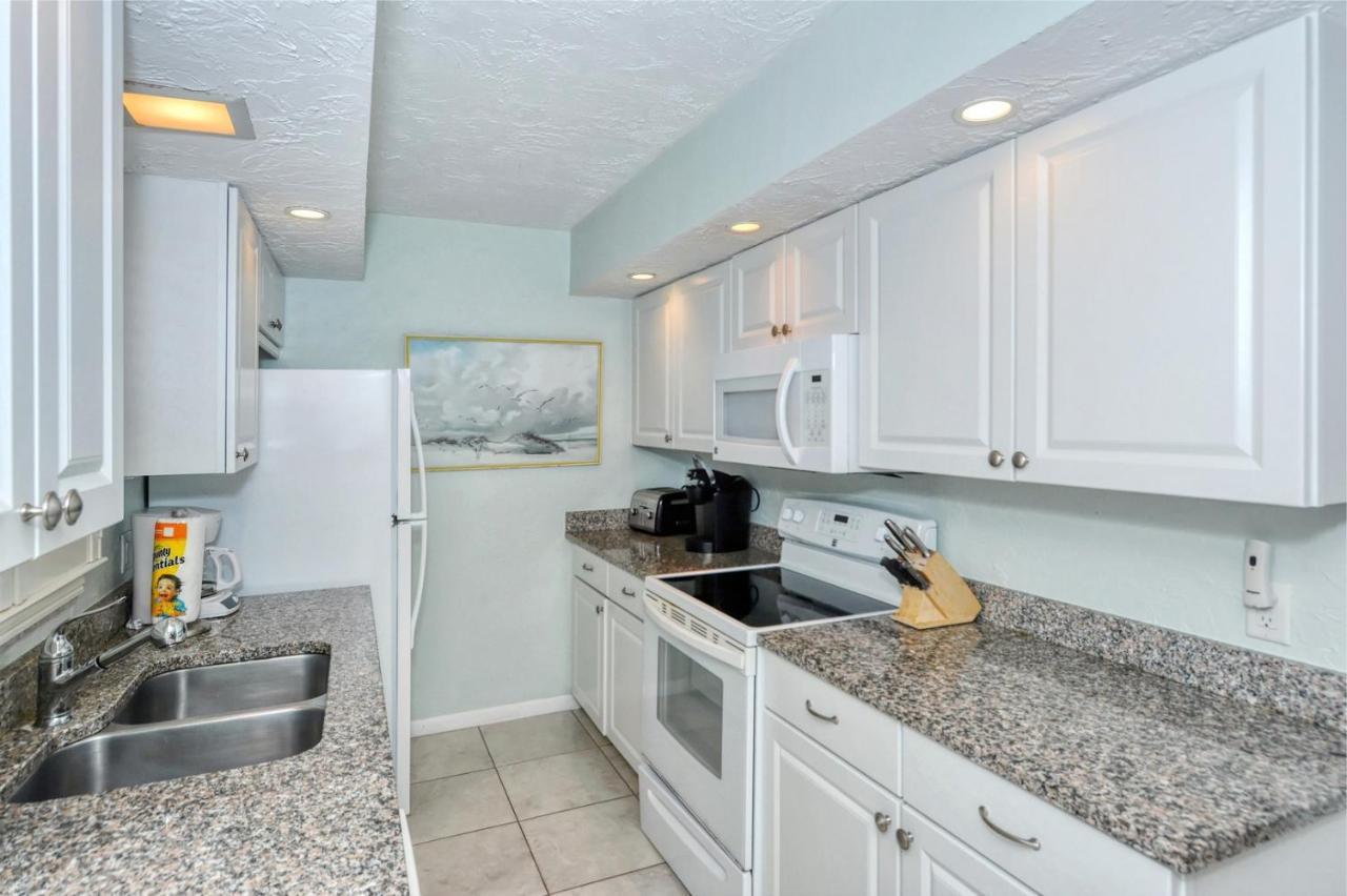 Laplaya 201C Breathtaking Gulf Panorama From This Corner End Unit With A Private Stairway To The Beach Longboat Key Exterior foto